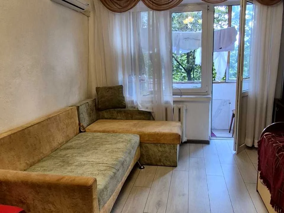 Квартира. Київ, Миропільська вул.