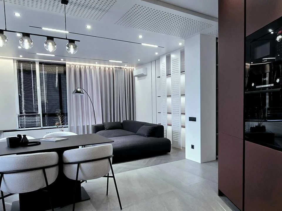 Квартира. Михайла Бойчука, 79 м²