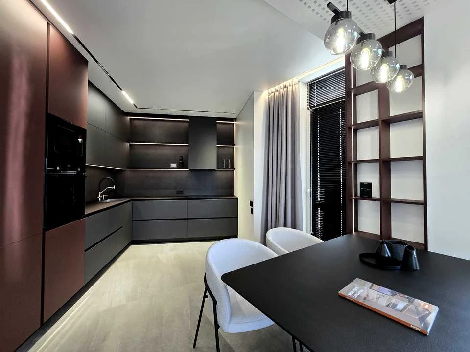 Квартира. Михайла Бойчука, 79 м²
