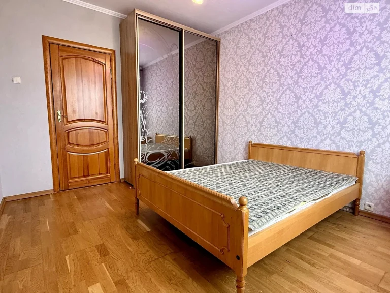 Long-Term Rental Apartment Troyeshchyna