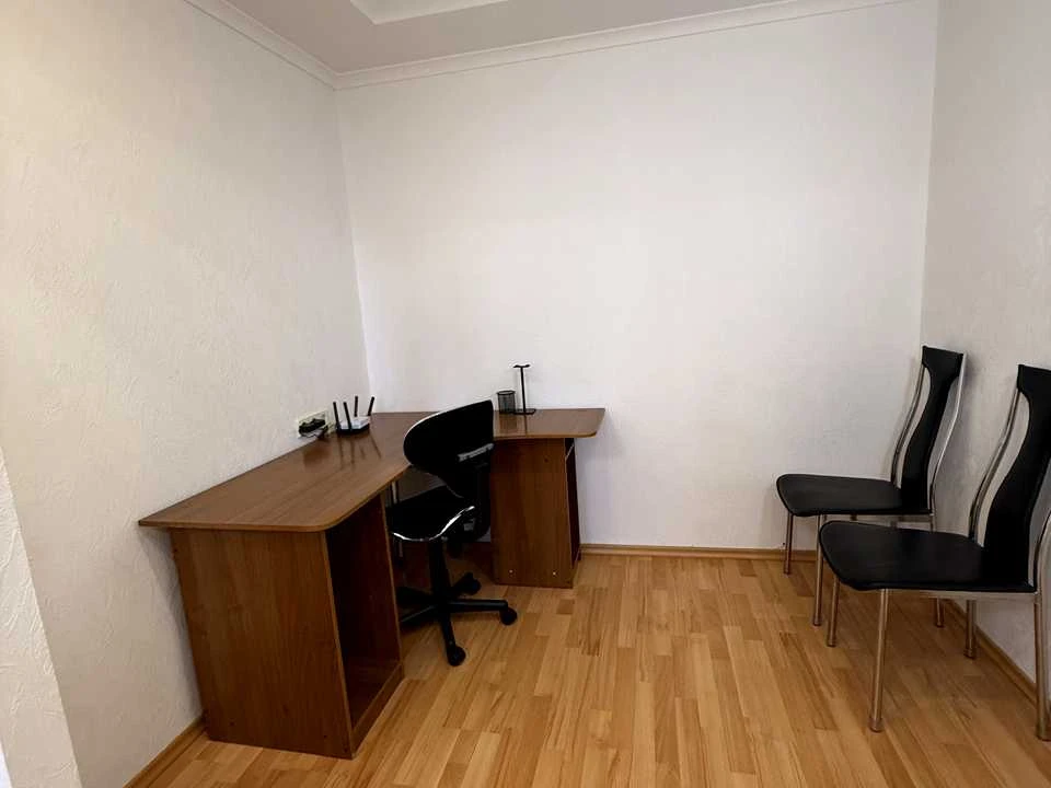 Apartment. Kyiv, Demіїvska St.