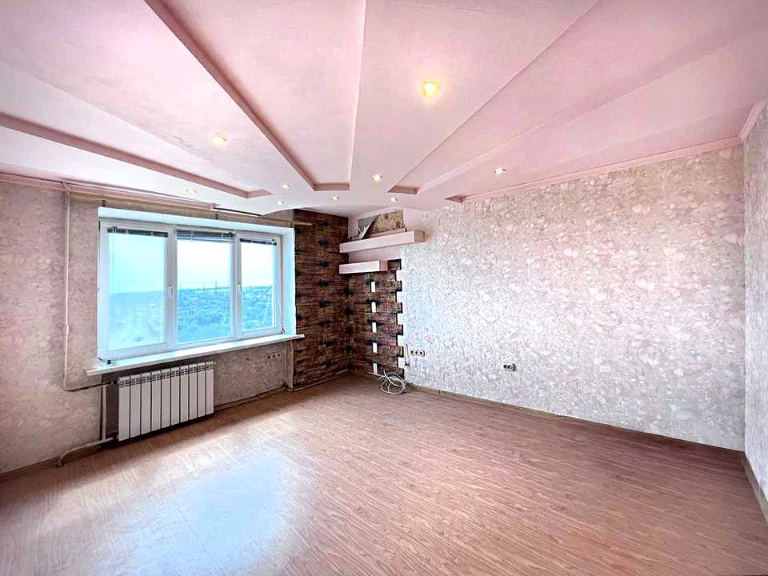 Apartment. Dnipro, Semaforna St.