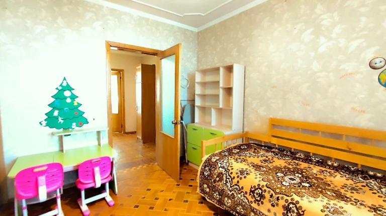 4-комнатная квартира| 83 м²| три балкона