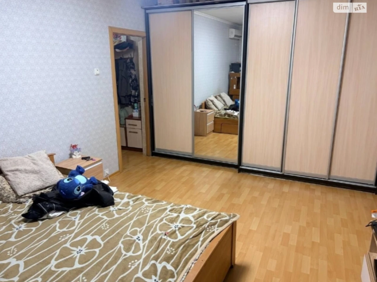 Long-Term Rental Apartment Dniprovsky