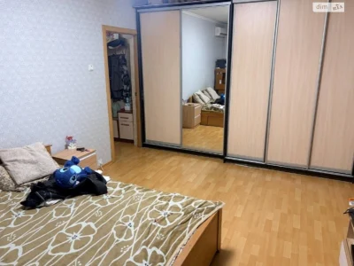 Long-Term Rental Apartment Dniprovsky