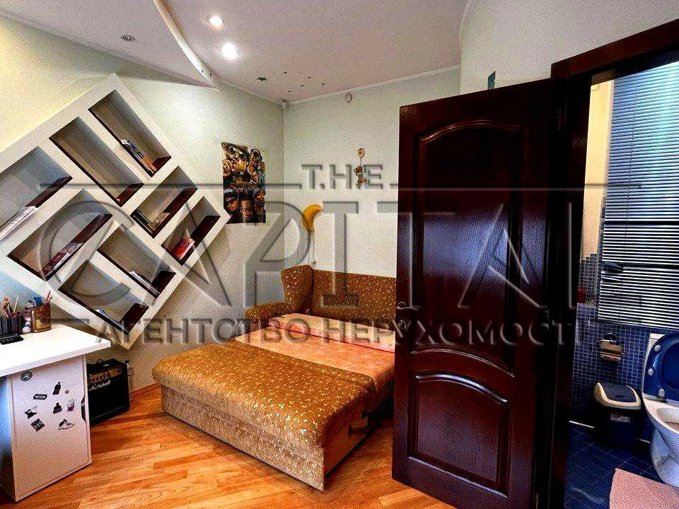 Apartment. Kyiv, Antonovych Street.