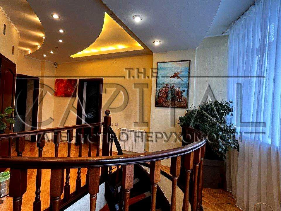 Apartment. Kyiv, Antonovych Street.