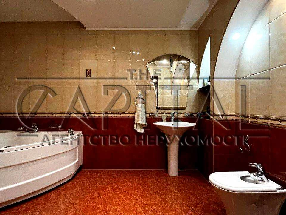 Apartment. Kyiv, Antonovych Street.