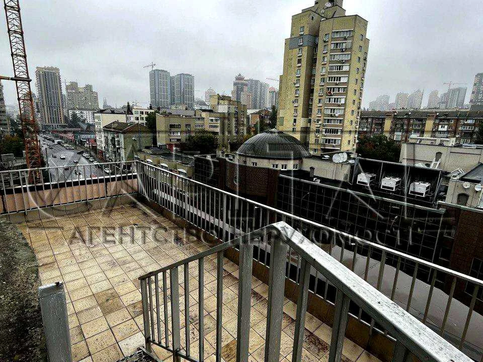 Apartment. Kyiv, Antonovych Street.