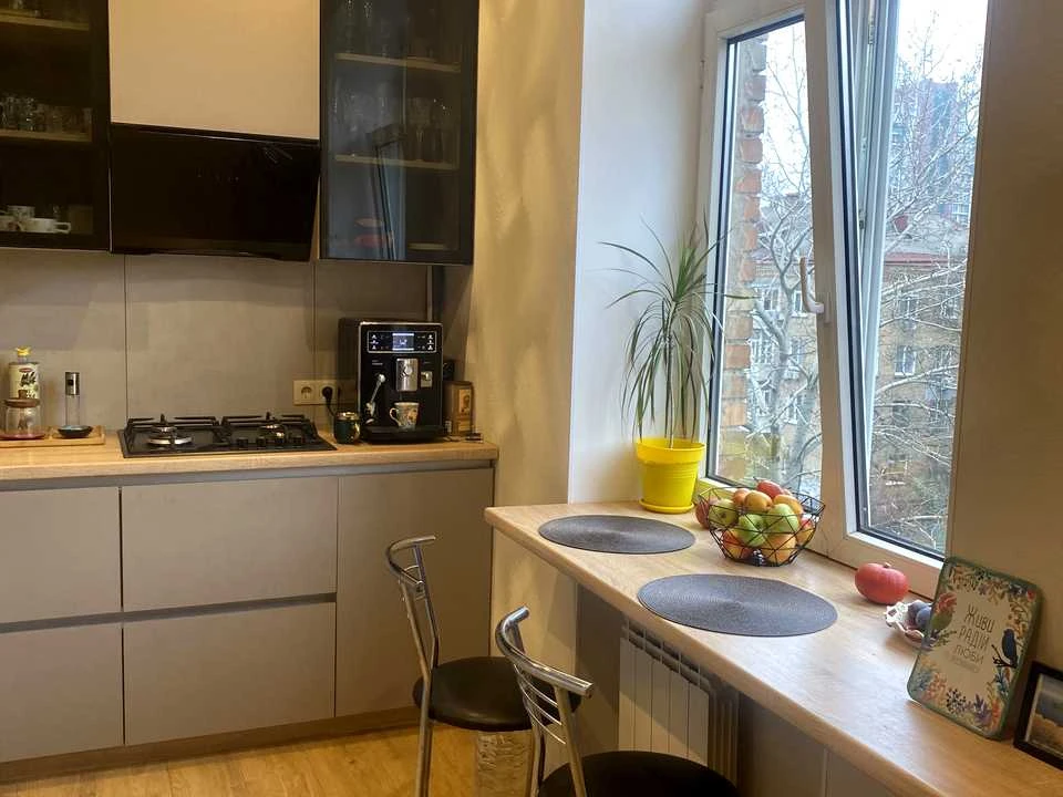 Apartment. John McKenna St., Kyiv