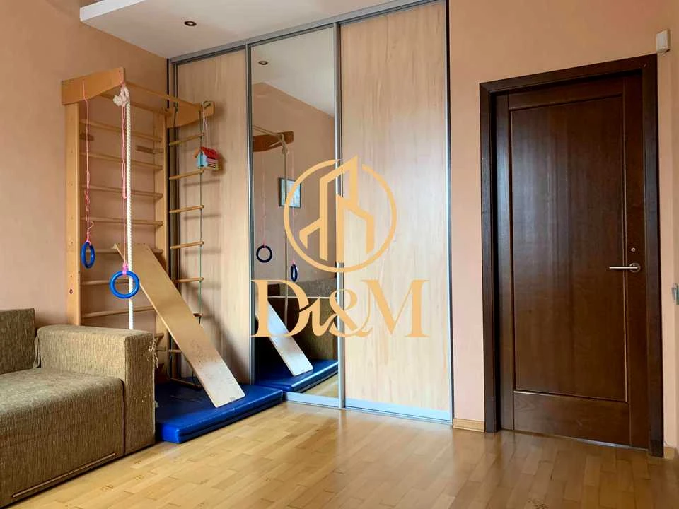 Apartment. Kyiv, Volodymyr Iasiuka Avenue.