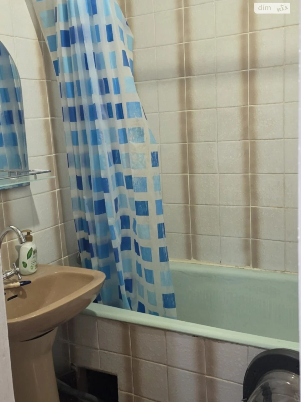 Sale: 3-room Apartment in Kulparkiv