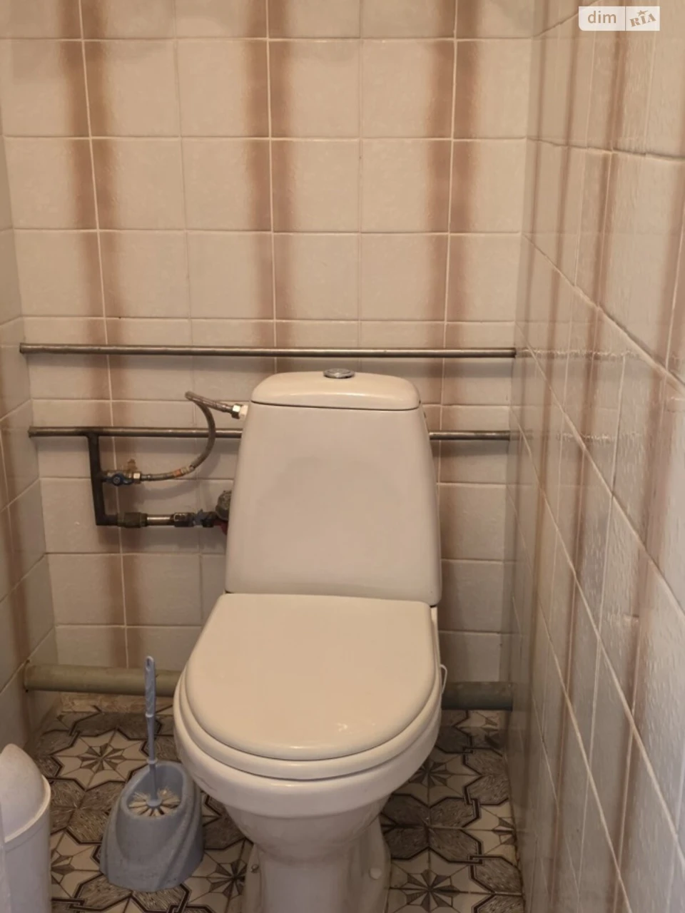 Sale: 3-room Apartment in Kulparkiv
