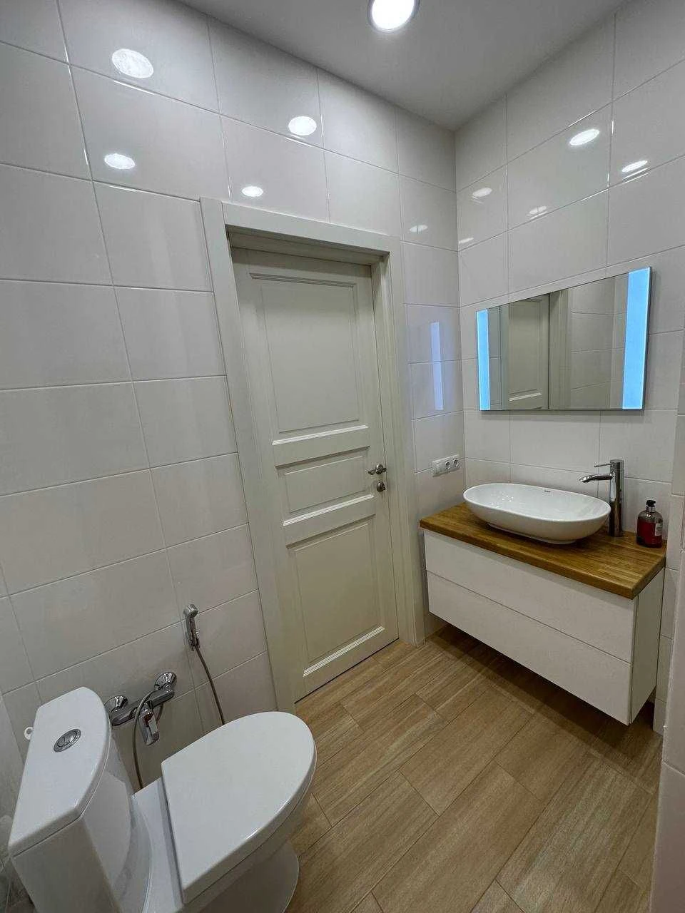 Sale of 1-room apartment WITHOUT commission in residential complex Komfort Town, St. Regener