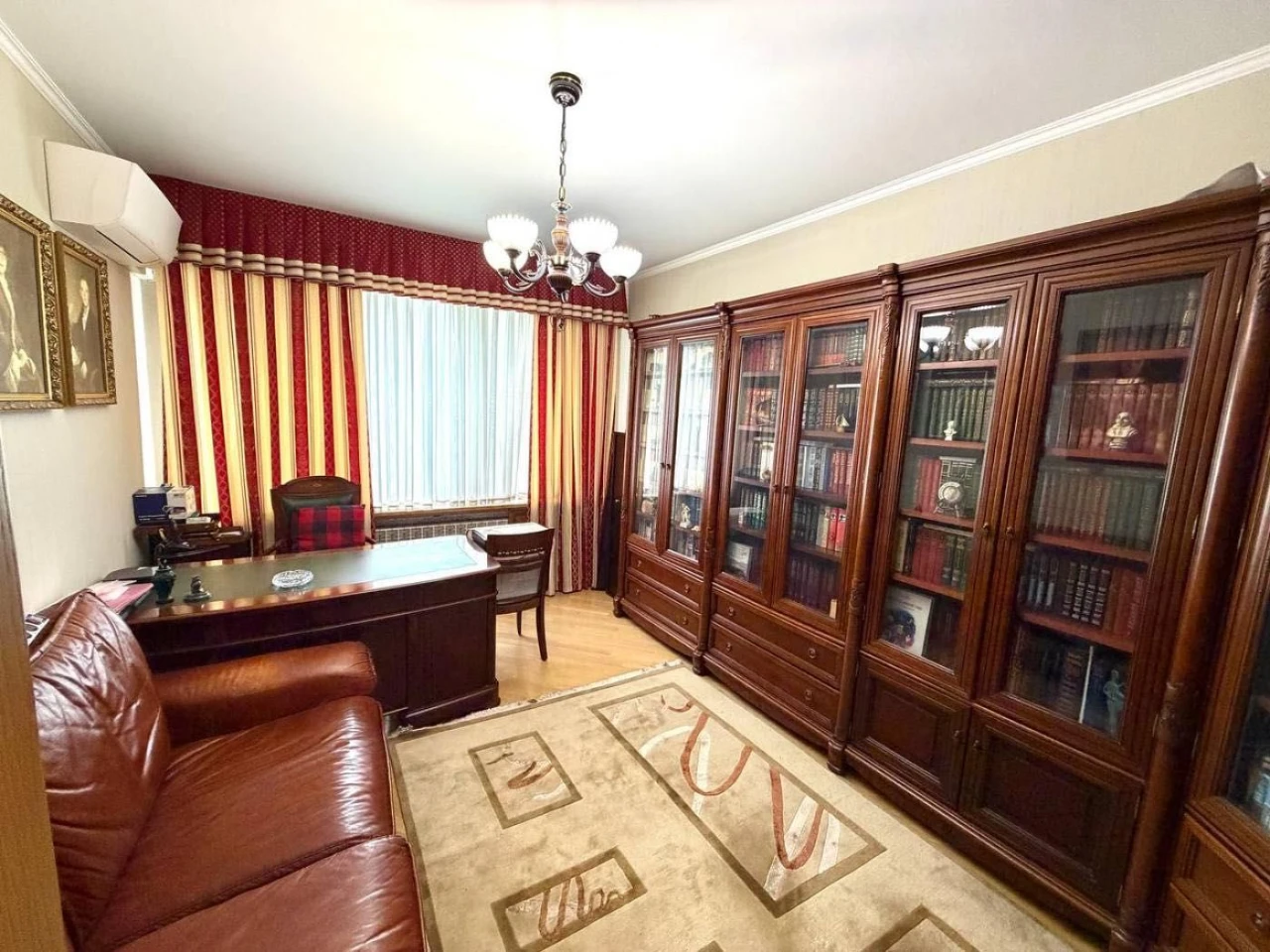 Продаж 4-к квартири 116,6 м2 200 м метро Дарниця |Якісний ре
