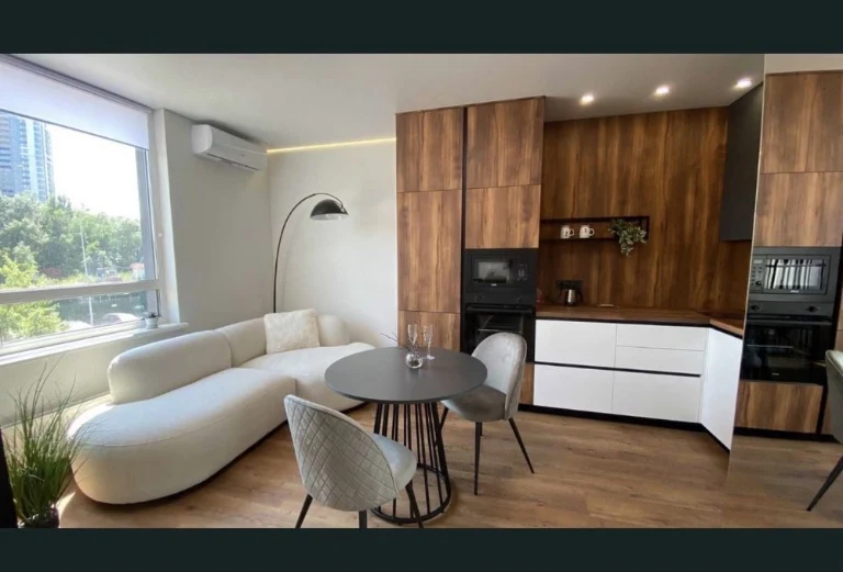 Sale of 1-room apartment in the Respublika residential complex, Respublika Kistiakivs'k