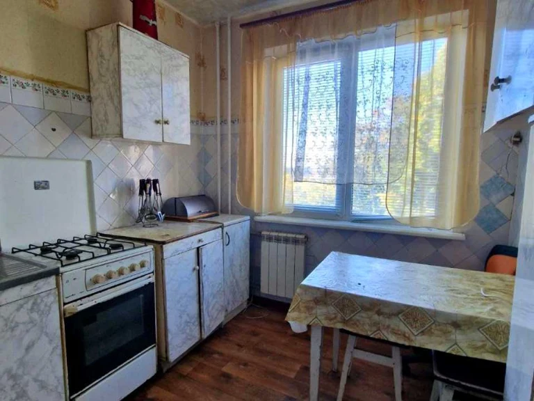Apartment. Kharkiv, Neskorenych St.