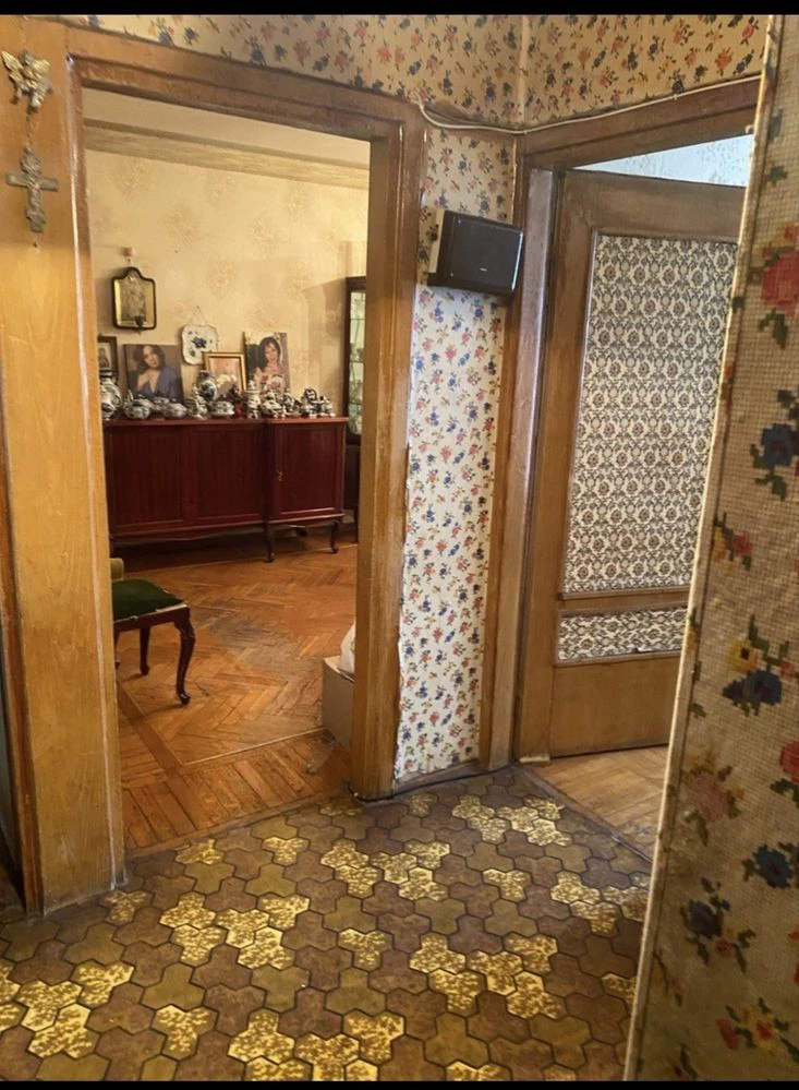 For sale 3-room apartment 64 sq.m. Prospect Yubileyny 94