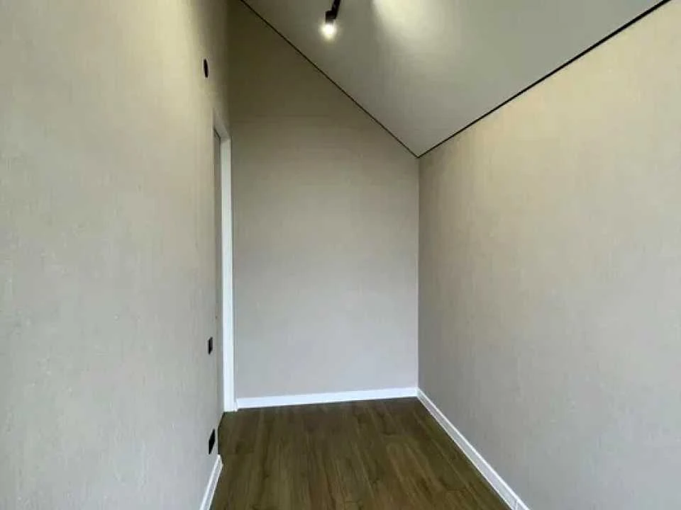 Будинок. Київ, Центральна вул.