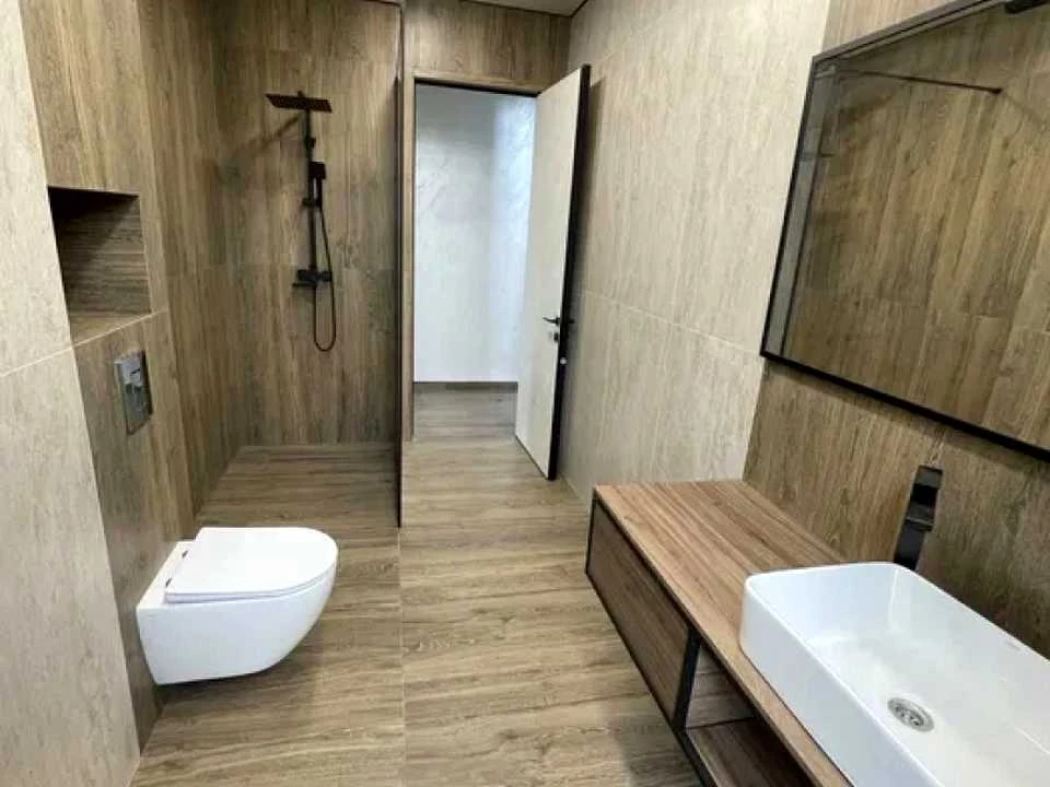 Будинок. Київ, Центральна вул.