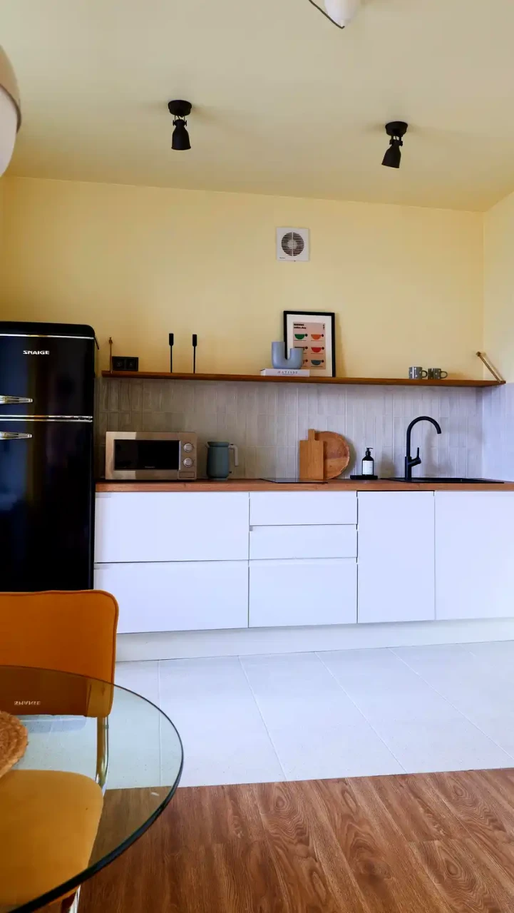 Apartment for sale 1-room. 46.7 m² 6/12 floor.