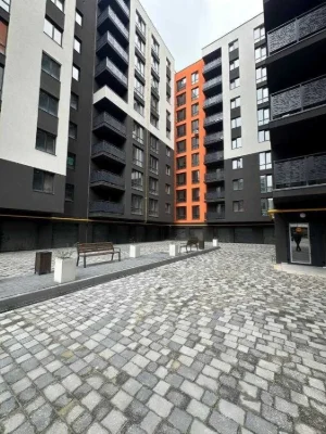 URGENT SALE. 1-room apartment. Center. National