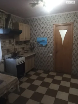 Sale of Part of a House, Cooperative Grain