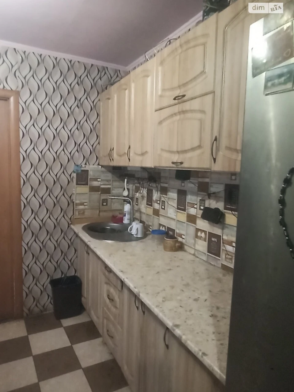Sale of Part of a House, Cooperative Grain