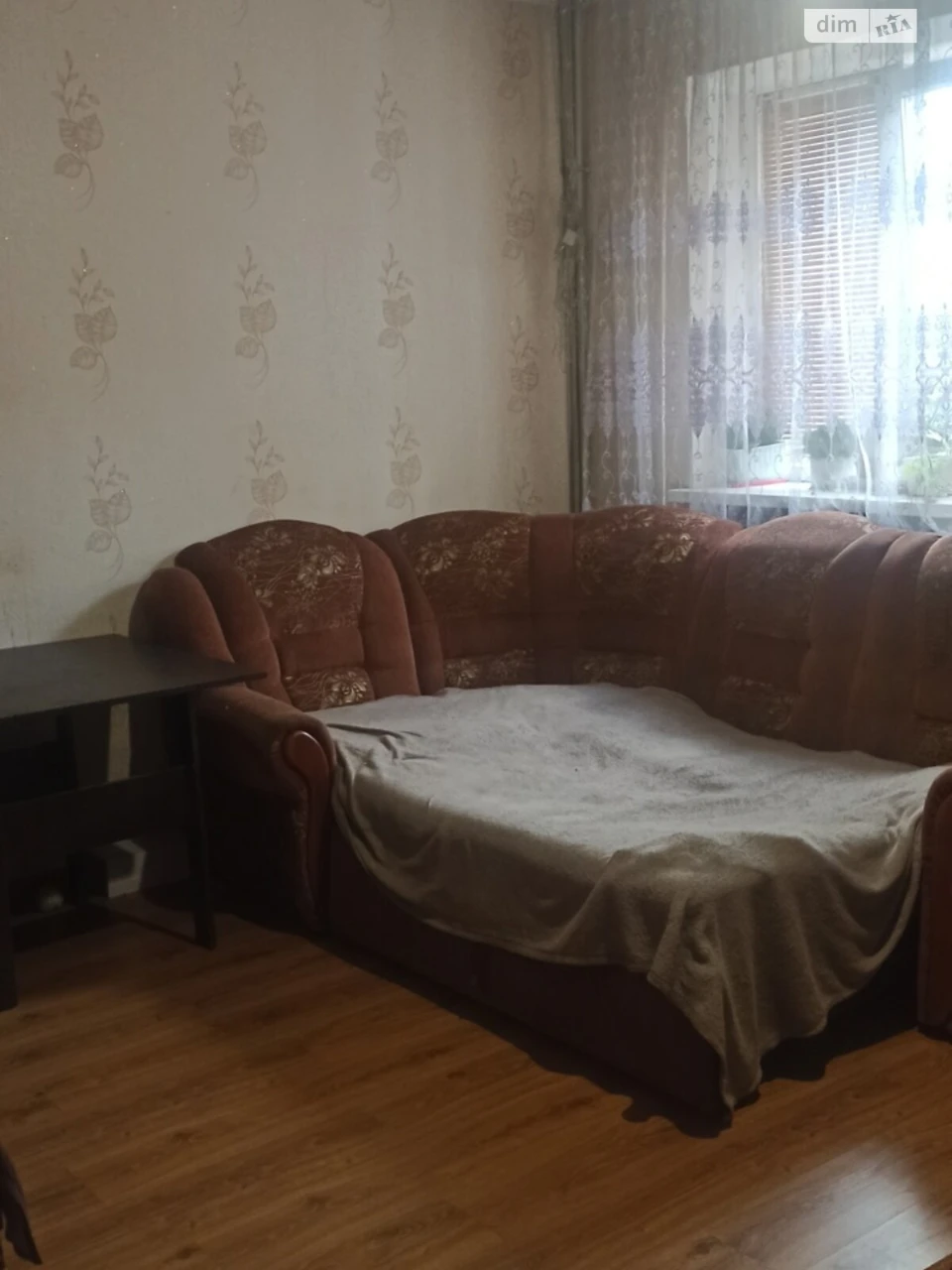 Sale of Part of a House, Cooperative Grain
