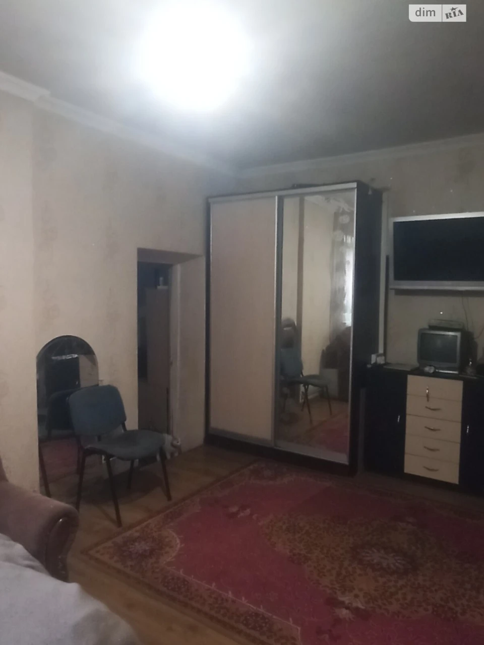 Sale of Part of a House, Cooperative Grain