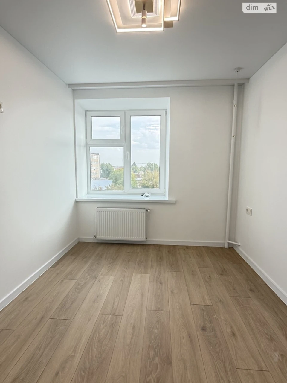 Apartment for Sale: Friendship