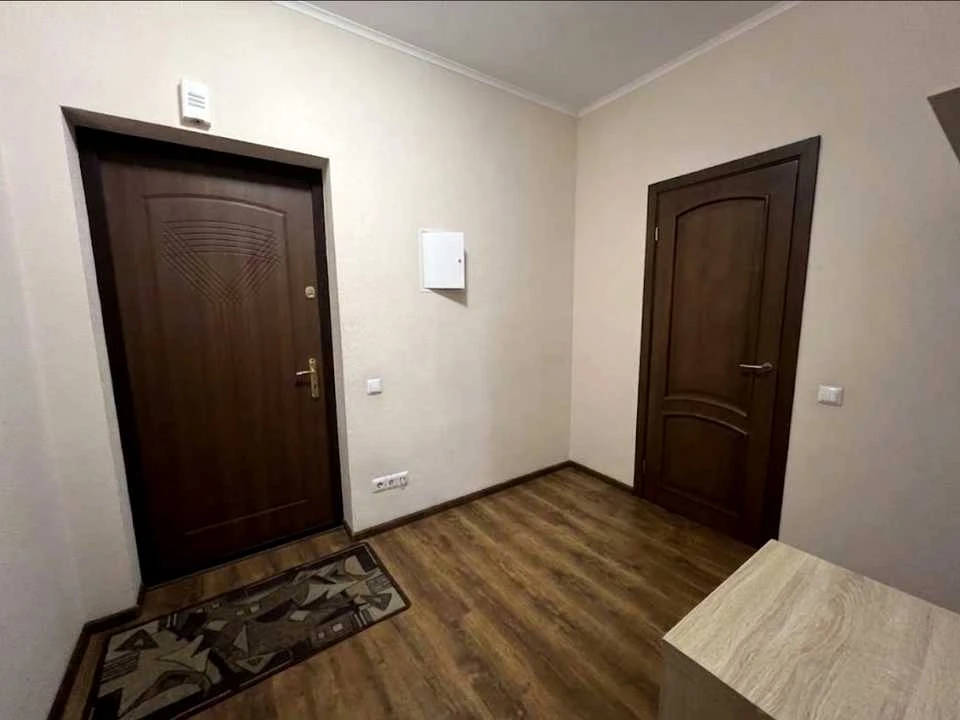 Apartment. Kyiv, Voskresenskaya St.