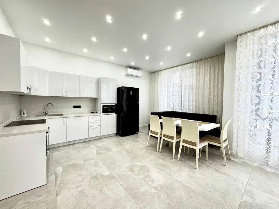Apartment. Kyiv, Beryстейський Prospect.