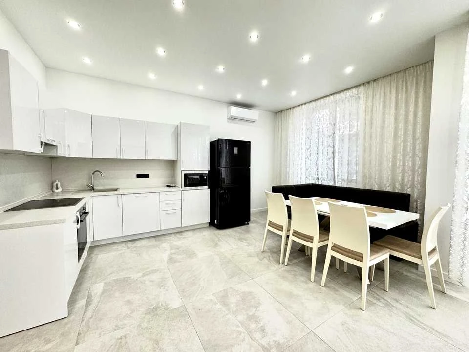 Apartment. Kyiv, Beryстейський Prospect.