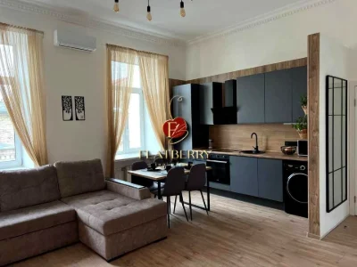 Квартира. Київ, Костянтинівська вул.