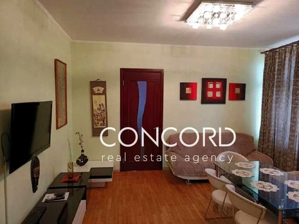 Apartment. Kyiv, Antonovicha St.