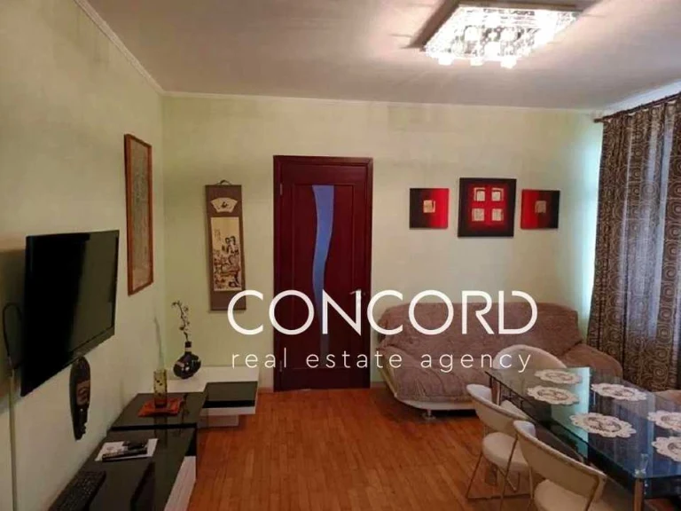Apartment. Kyiv, Antonovicha St.