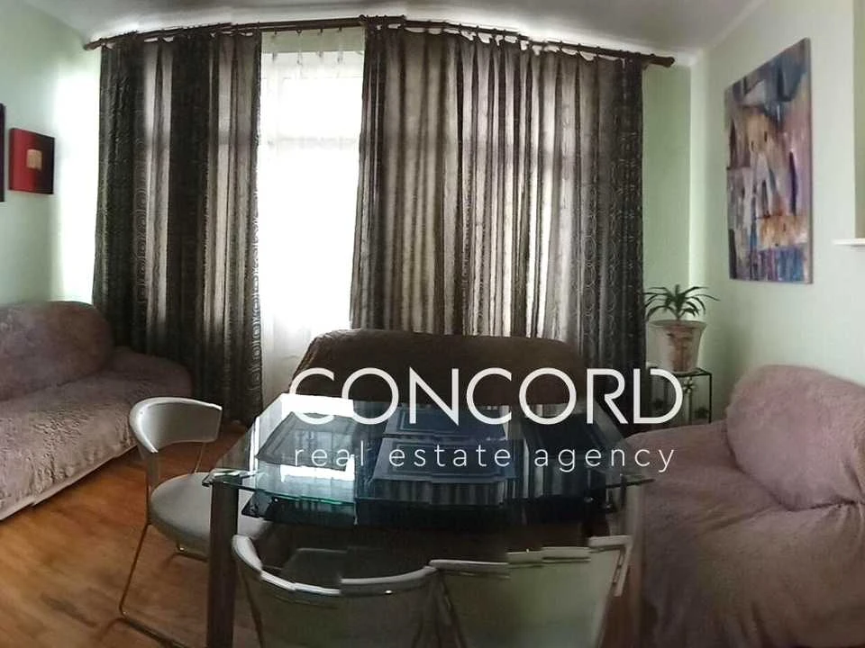 Apartment. Kyiv, Antonovicha St.