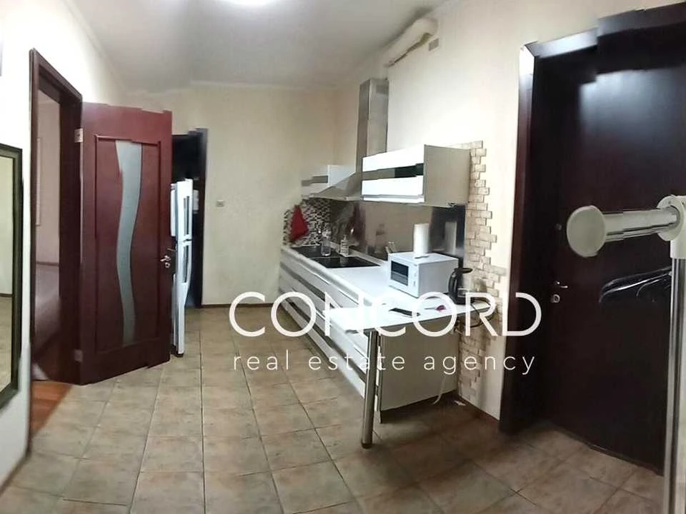 Apartment. Kyiv, Antonovicha St.