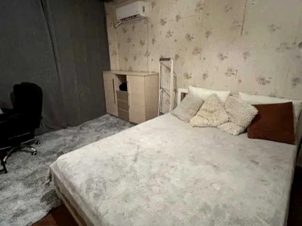 Квартира. Київ, Зодчих вул.