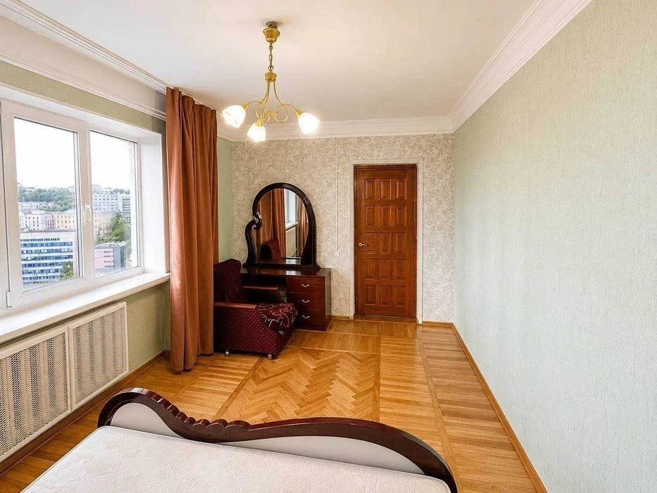 Продажа 2к квартиры Леси Украинки 5 / Леси Украинки 5