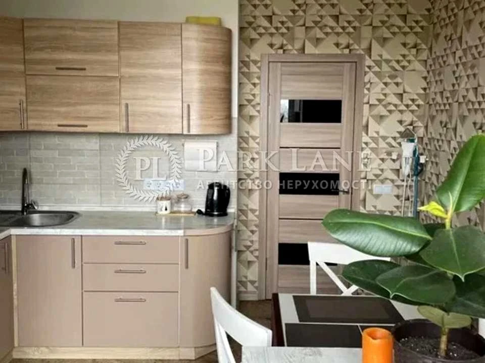 Квартира. Киев, улица Нивская