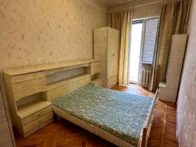 Квартира. Київ, Бахмацька вул.