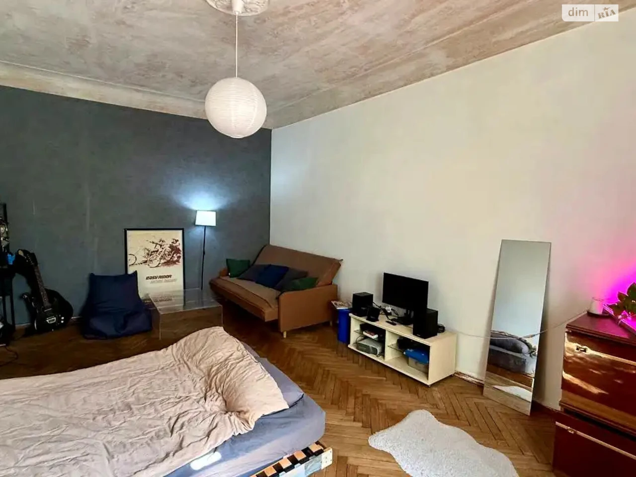 Apartment for Sale, Kudryavets