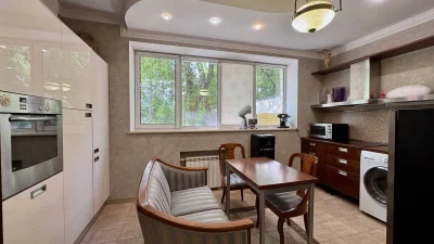 Apartment for sale 4 rooms Kyiv, Pechersk, Mykhailo Hrushovskyi in