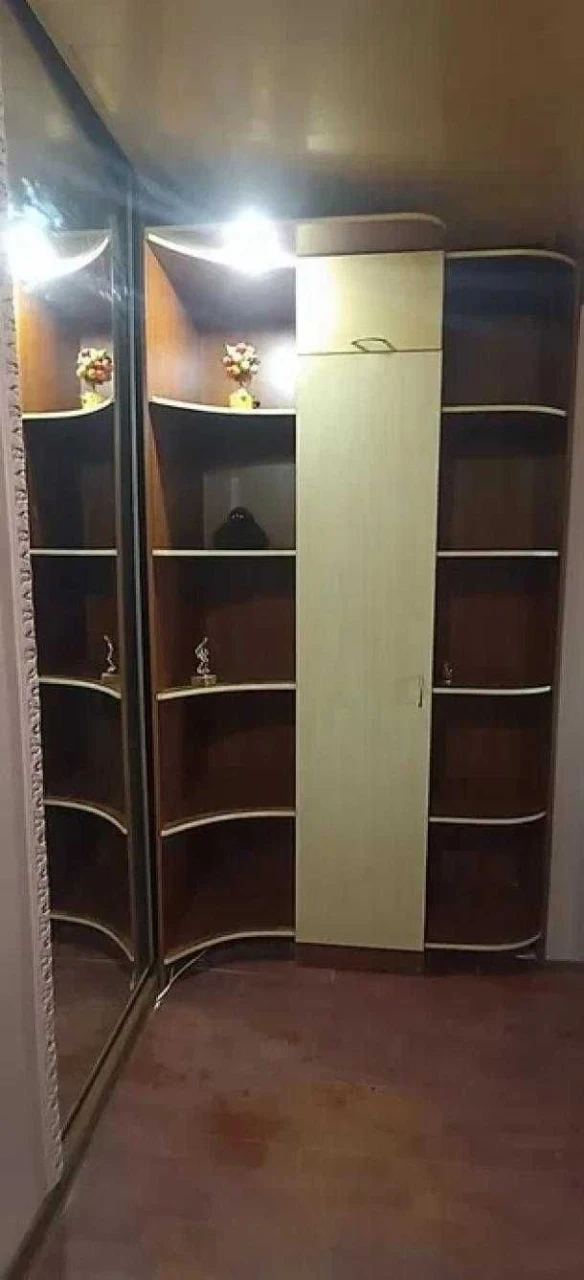 Продаж 1к.кв. покращеного планування, м.Індустриальна 10хв.