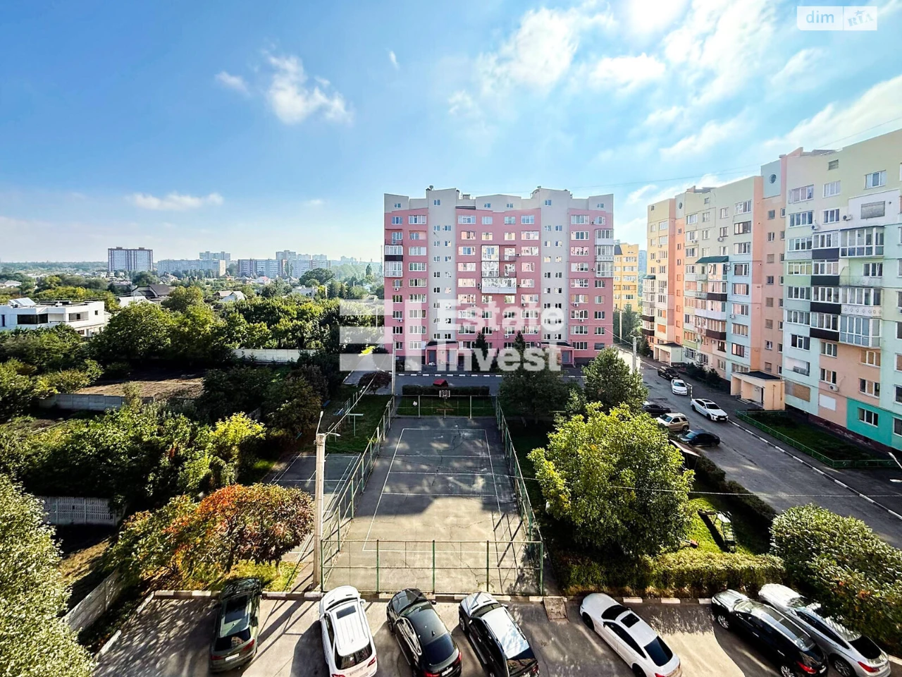 Продажа Квартиры Жилoвo-Коммунальной в МЖК «Интернационалист»
