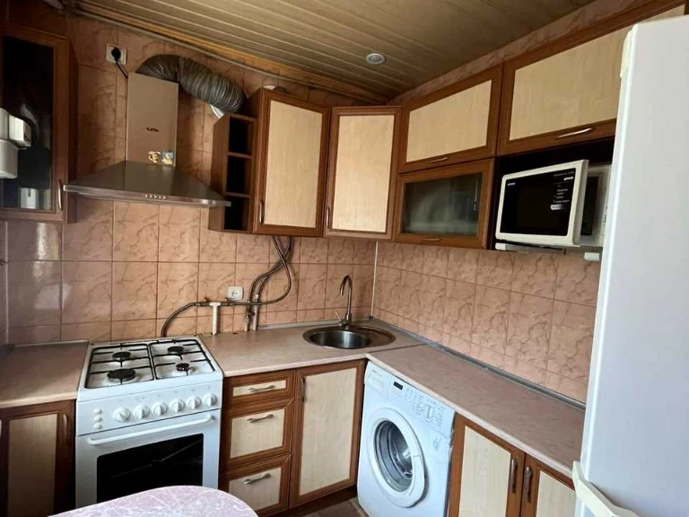 Apartment. Poltava, Shvydska St.
