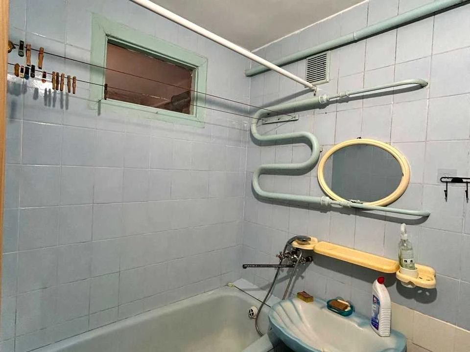 Apartment. Khmelnitskiy, Prokurivського podpilya St.