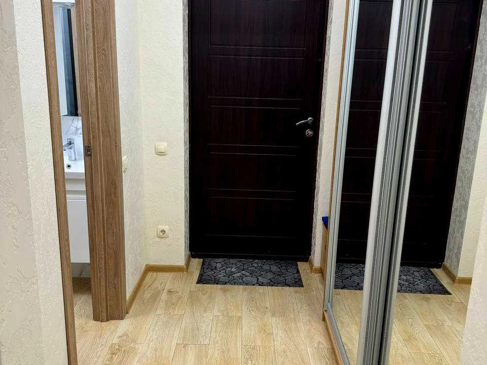 Apartment. Kyiv, Kahovska St.